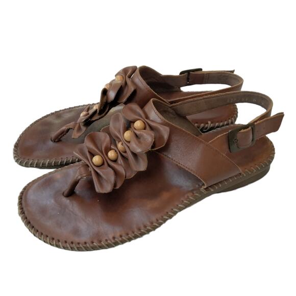 Soul of Africa Sz 8 Brown Leather Flower Ruffle Sandals Made in South Africa - Picture 1 of 9